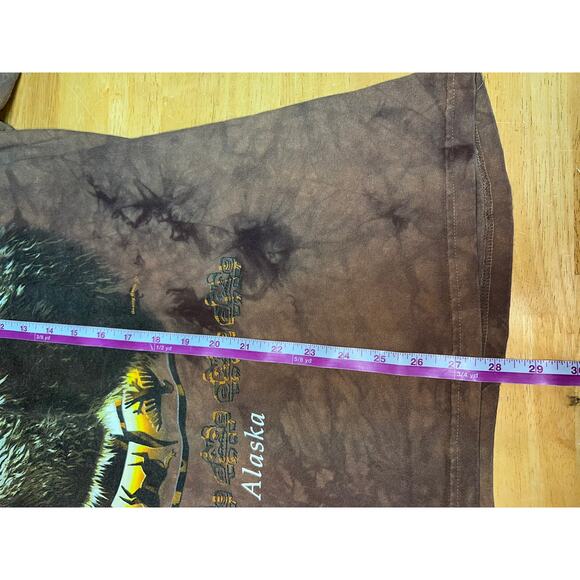 Vintage Alaska Bear Shirt Grizzly Brown bear Quality Goods Canada Made Tee 90s L - Picture 9 of 9